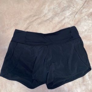 LULULEMON RUN TIMES SHORTS, SIZE 6